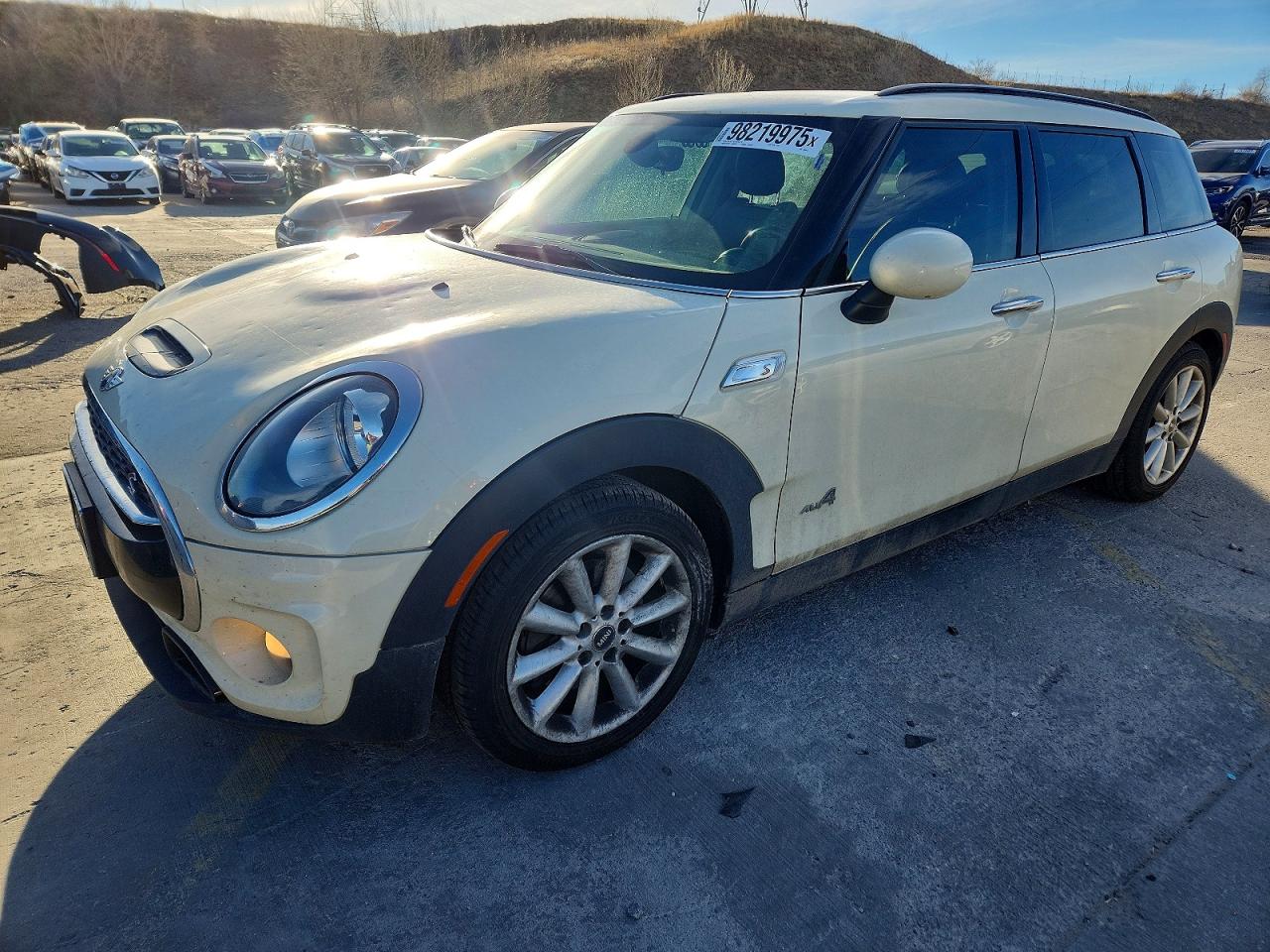 2017 MINI COOPER