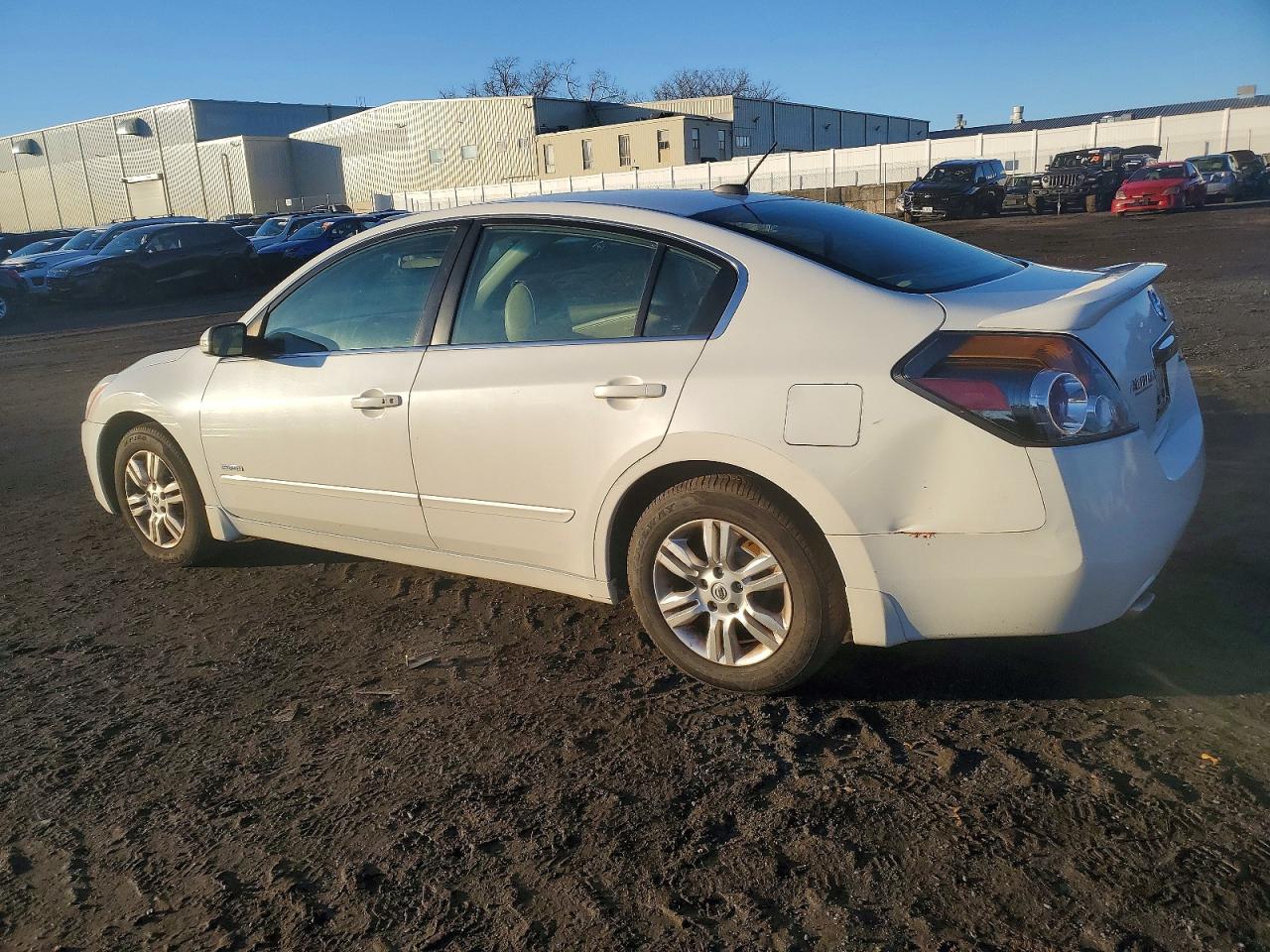 2011 NISSAN ALTIMA HYBRID photo 2