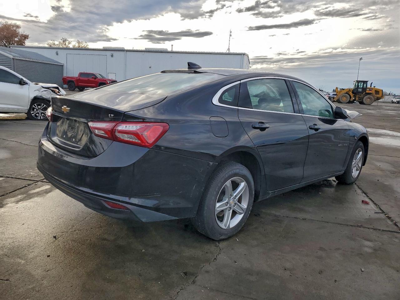 2022 CHEVROLET MALIBU LT photo 3
