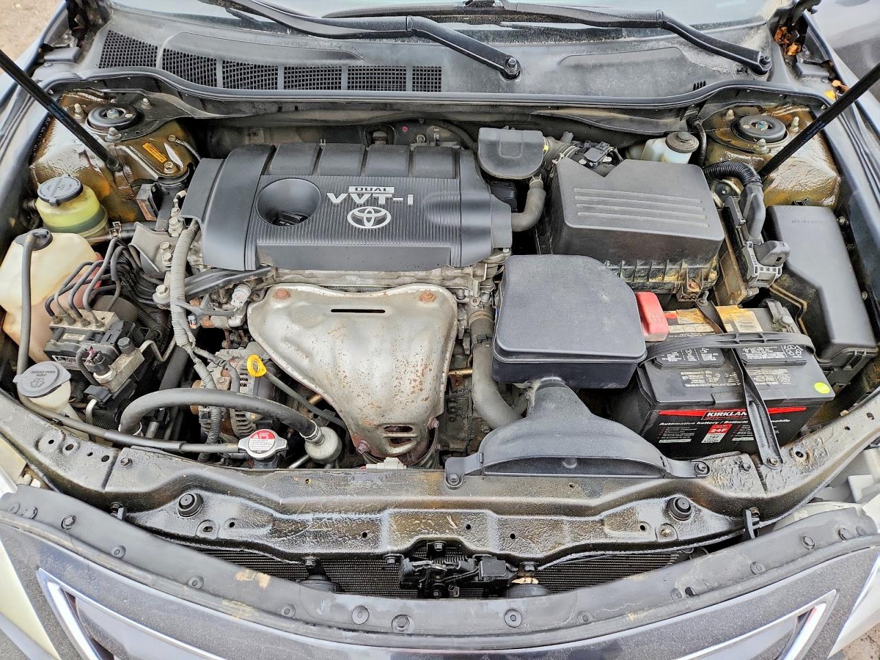 2010 TOYOTA CAMRY BASE photo 21