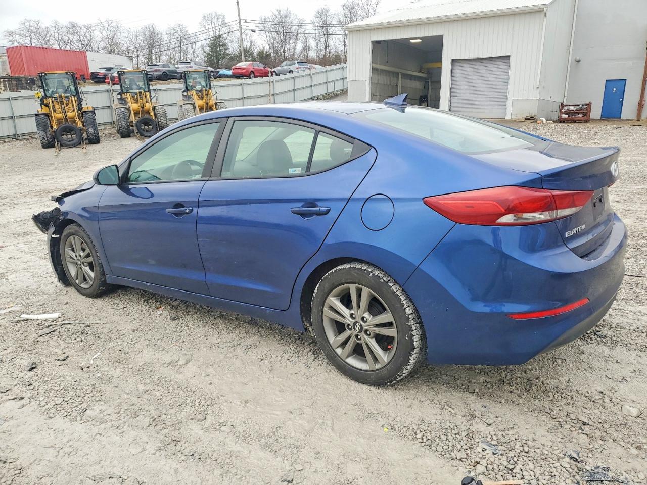 2017 HYUNDAI ELANTRA SE photo 2