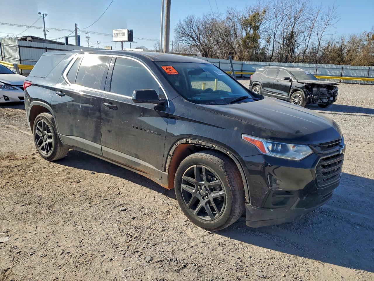 2020 CHEVROLET TRAVERSE LS photo 4