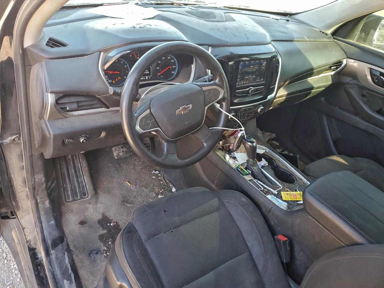 2020 CHEVROLET TRAVERSE LS photo 8