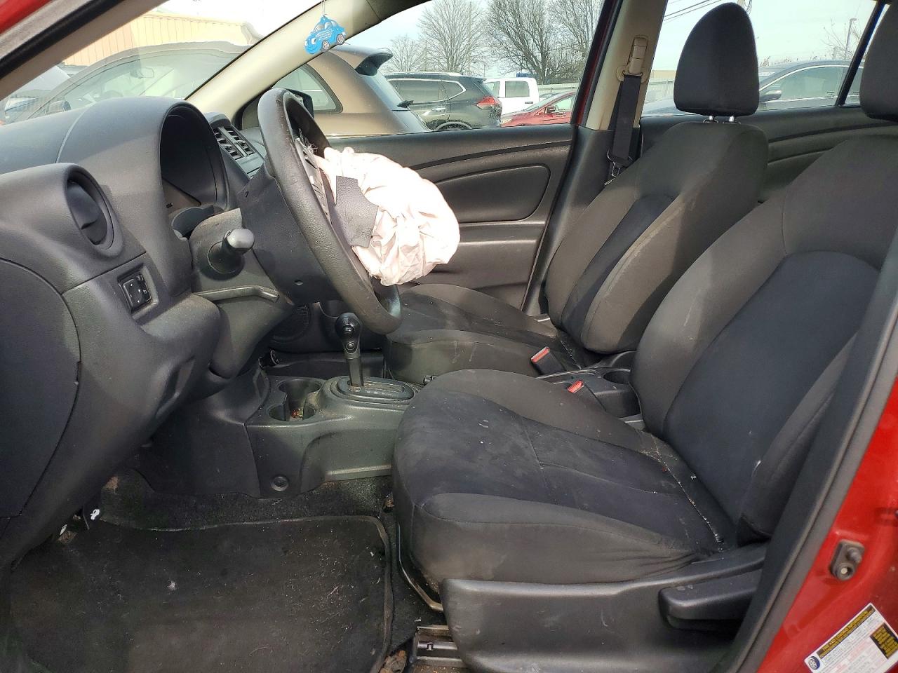 2018 NISSAN VERSA S photo 7