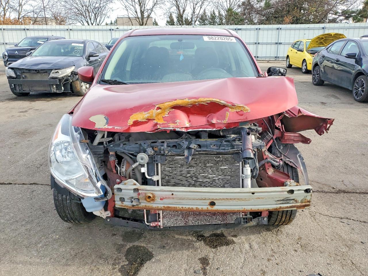 2018 NISSAN VERSA S photo 5