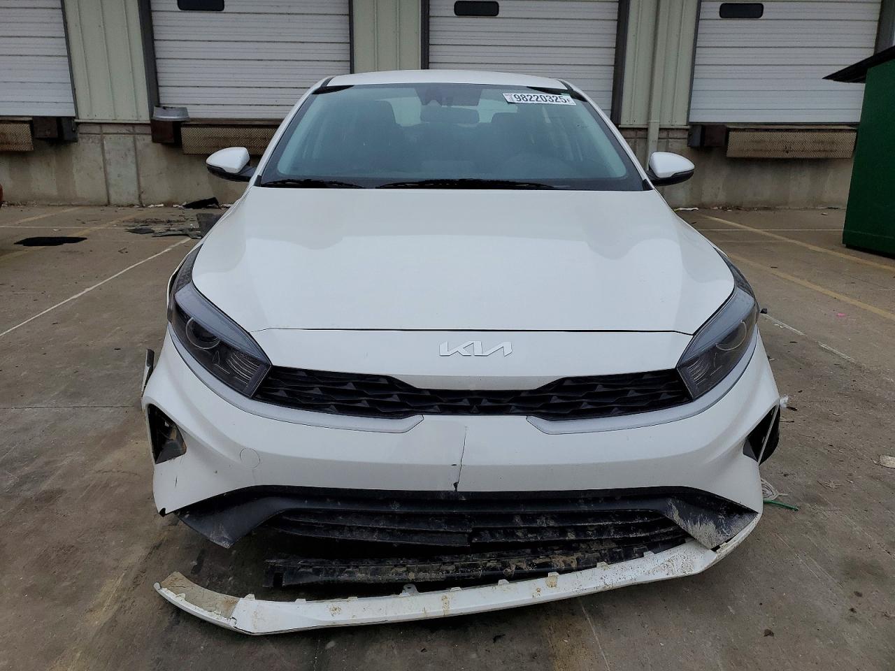 2023 KIA FORTE LX photo 5