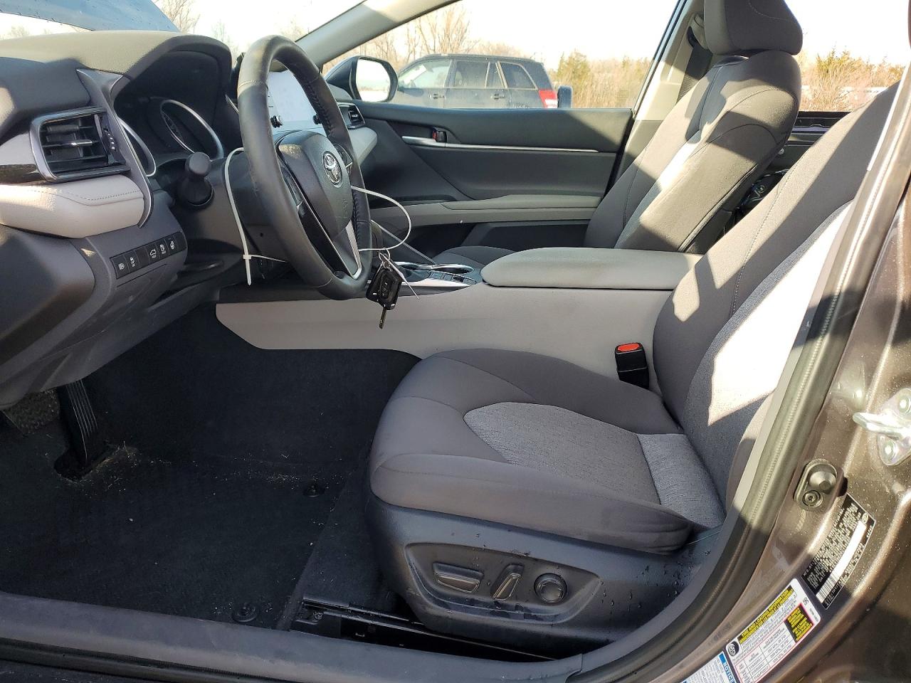 2024 TOYOTA CAMRY LE photo 7