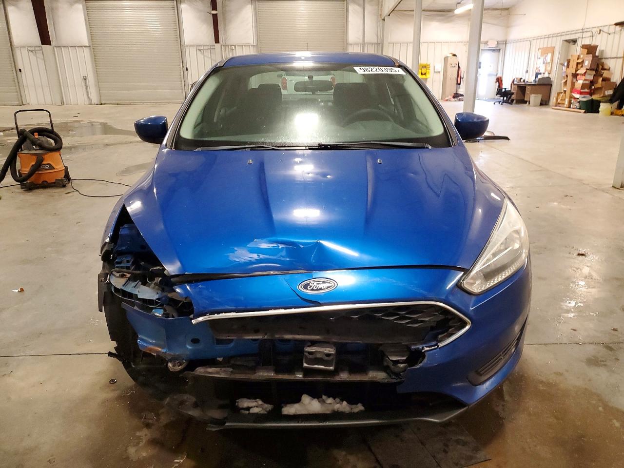 2018 FORD FOCUS SE photo 5