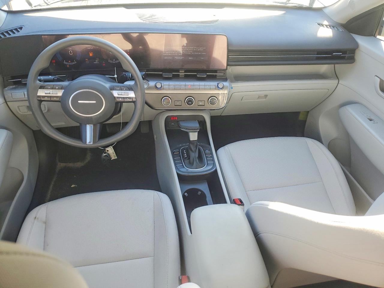 2025 HYUNDAI KONA SE photo 15