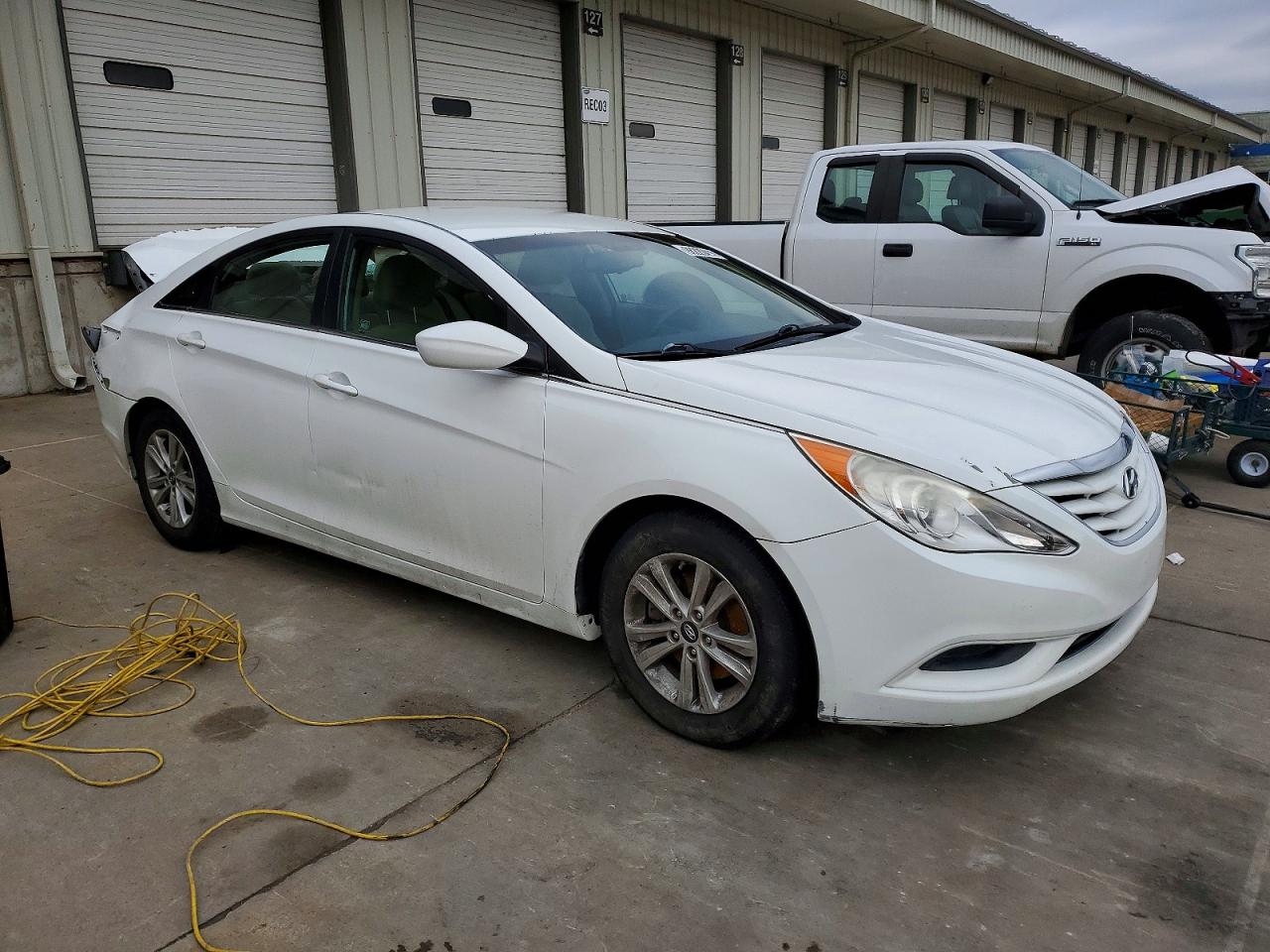 2013 HYUNDAI SONATA GLS photo 4
