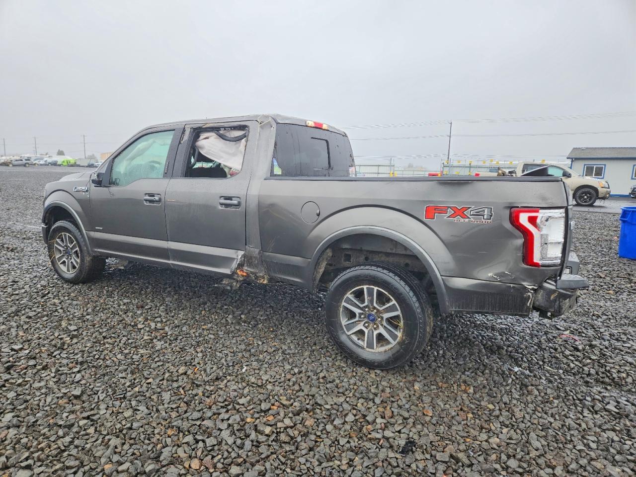 2017 FORD F150 SUPERCREW photo 2
