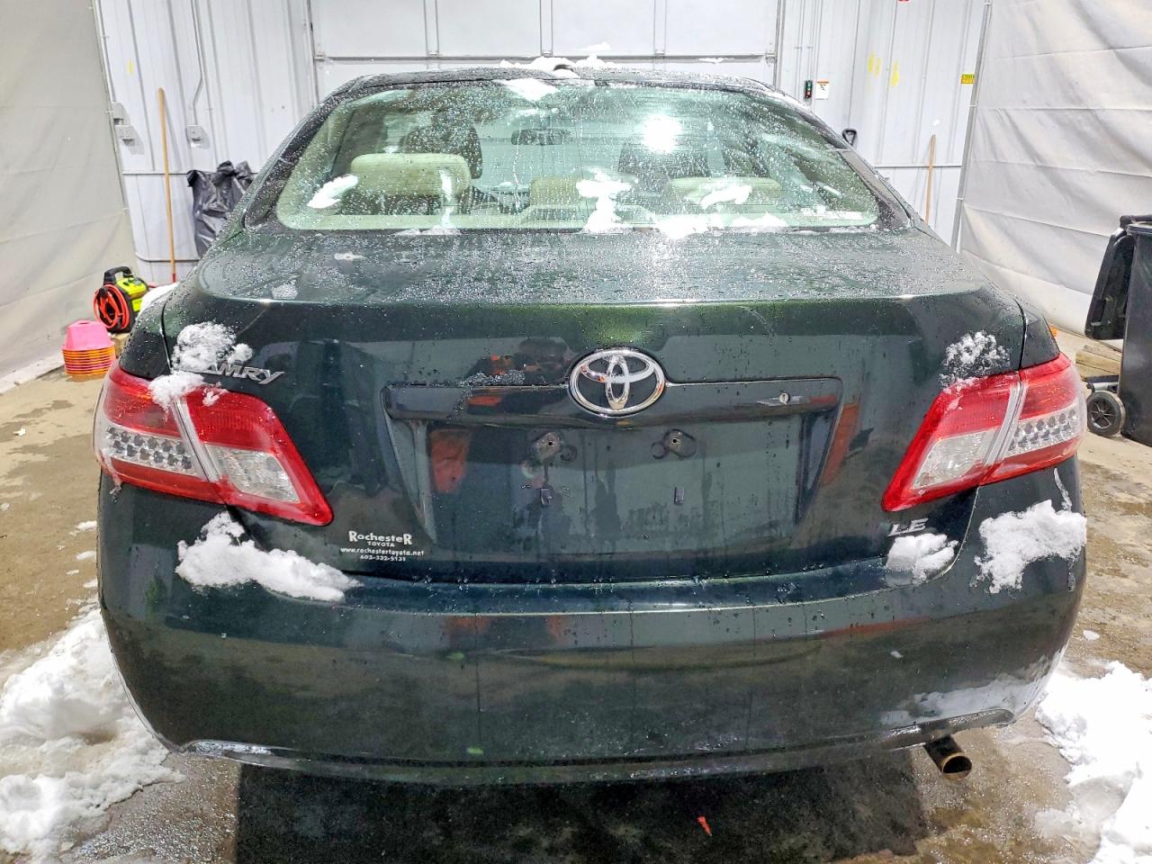 2010 TOYOTA CAMRY BASE photo 6
