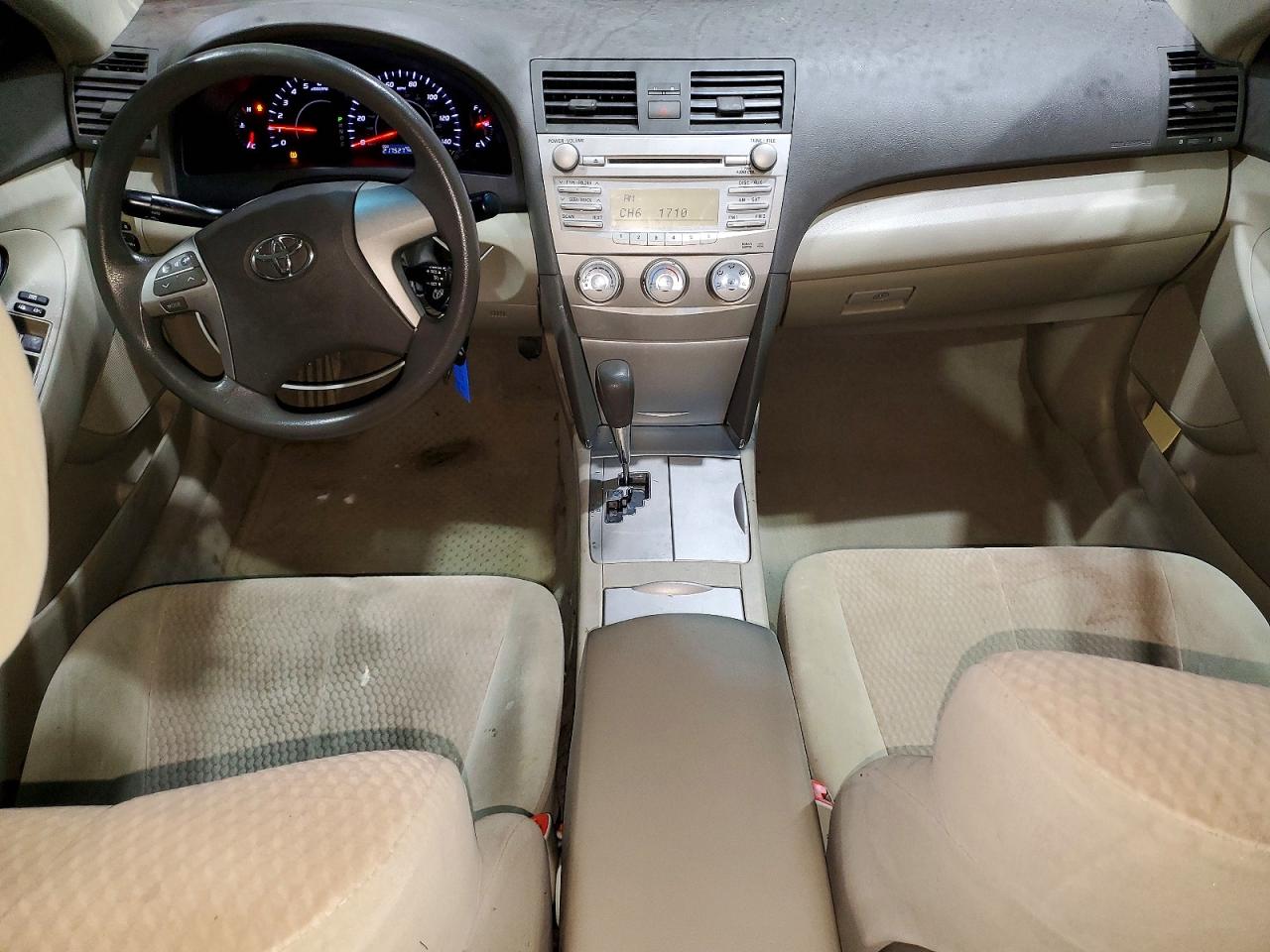 2010 TOYOTA CAMRY BASE photo 8