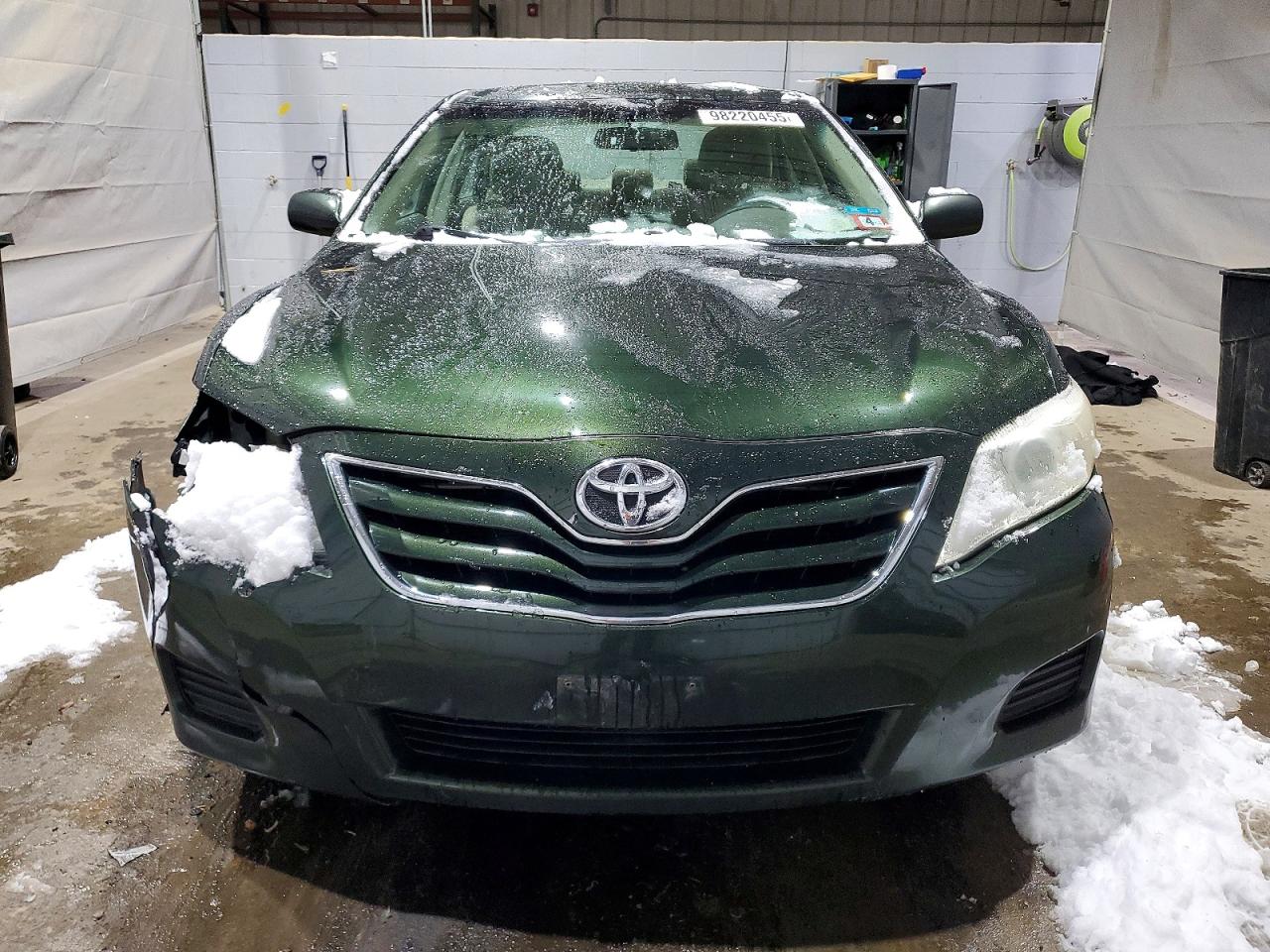 2010 TOYOTA CAMRY BASE photo 5