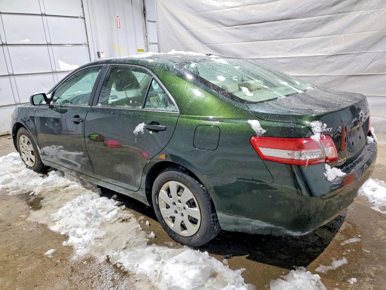 2010 TOYOTA CAMRY BASE photo 2