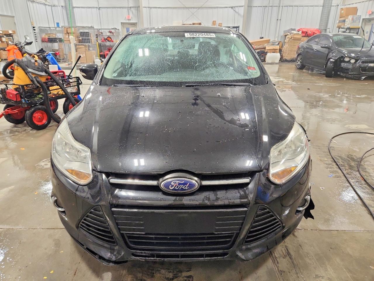 2014 FORD FOCUS SE photo 5