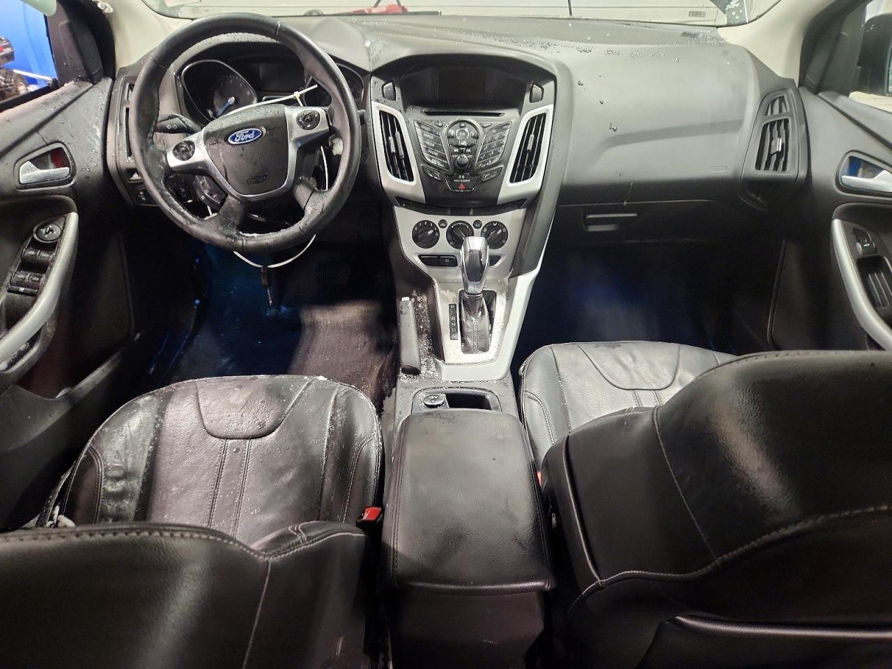 2014 FORD FOCUS SE photo 8