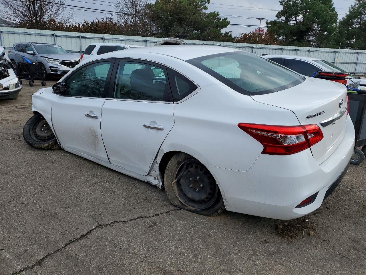 2019 NISSAN SENTRA S photo 2