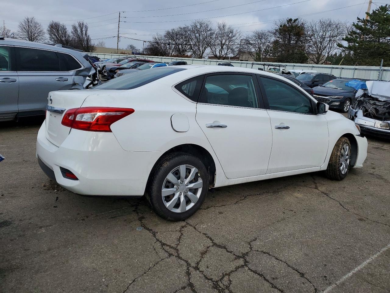 2019 NISSAN SENTRA S photo 3