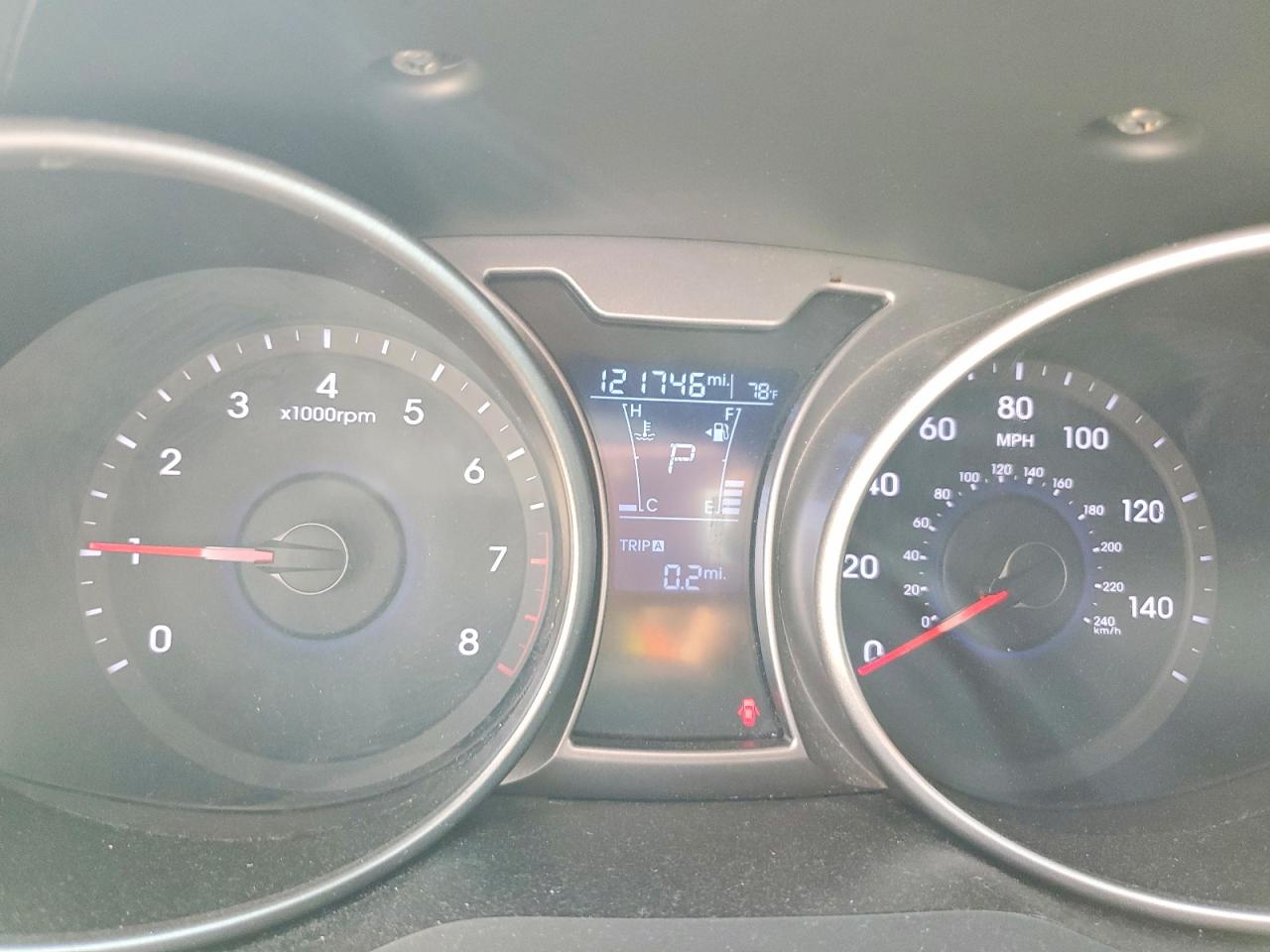 2017 HYUNDAI VELOSTER photo 9
