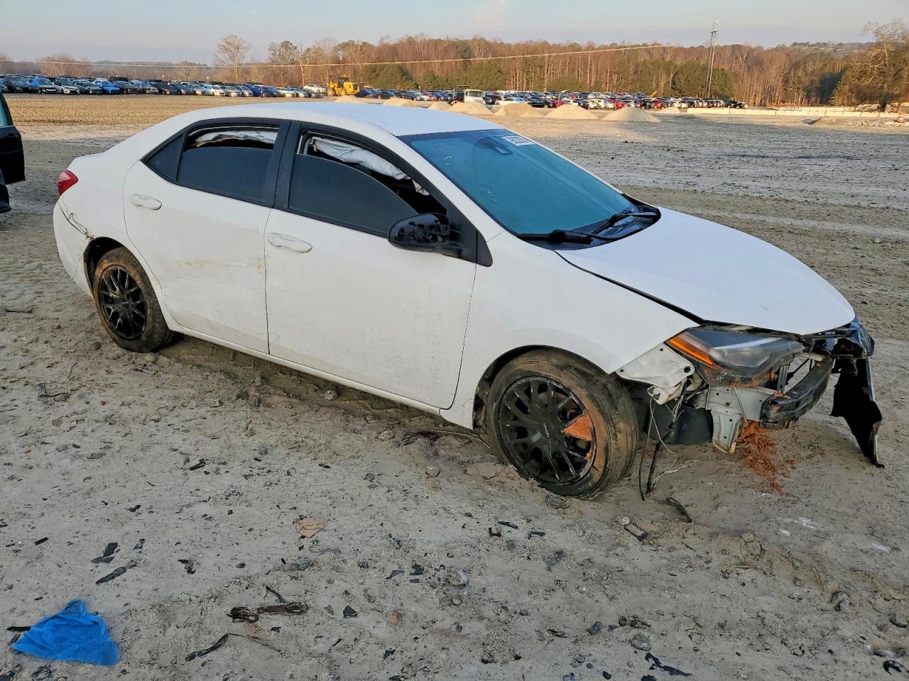 2017 TOYOTA COROLLA L photo 4