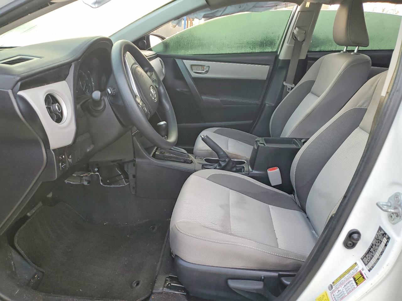 2017 TOYOTA COROLLA L photo 7
