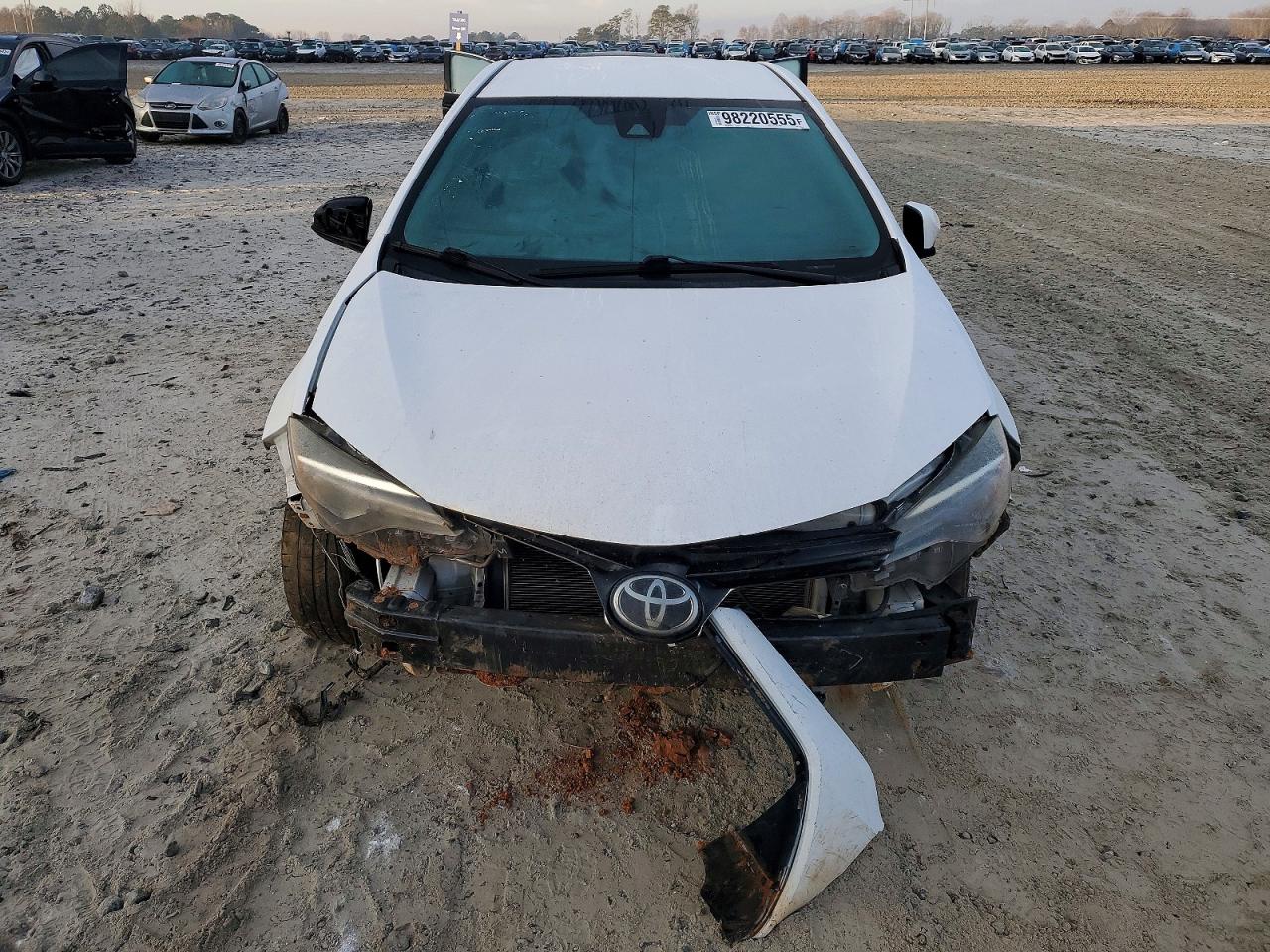 2017 TOYOTA COROLLA L photo 5