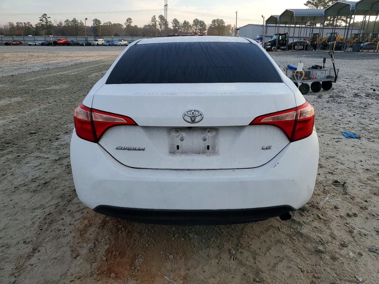 2017 TOYOTA COROLLA L photo 6