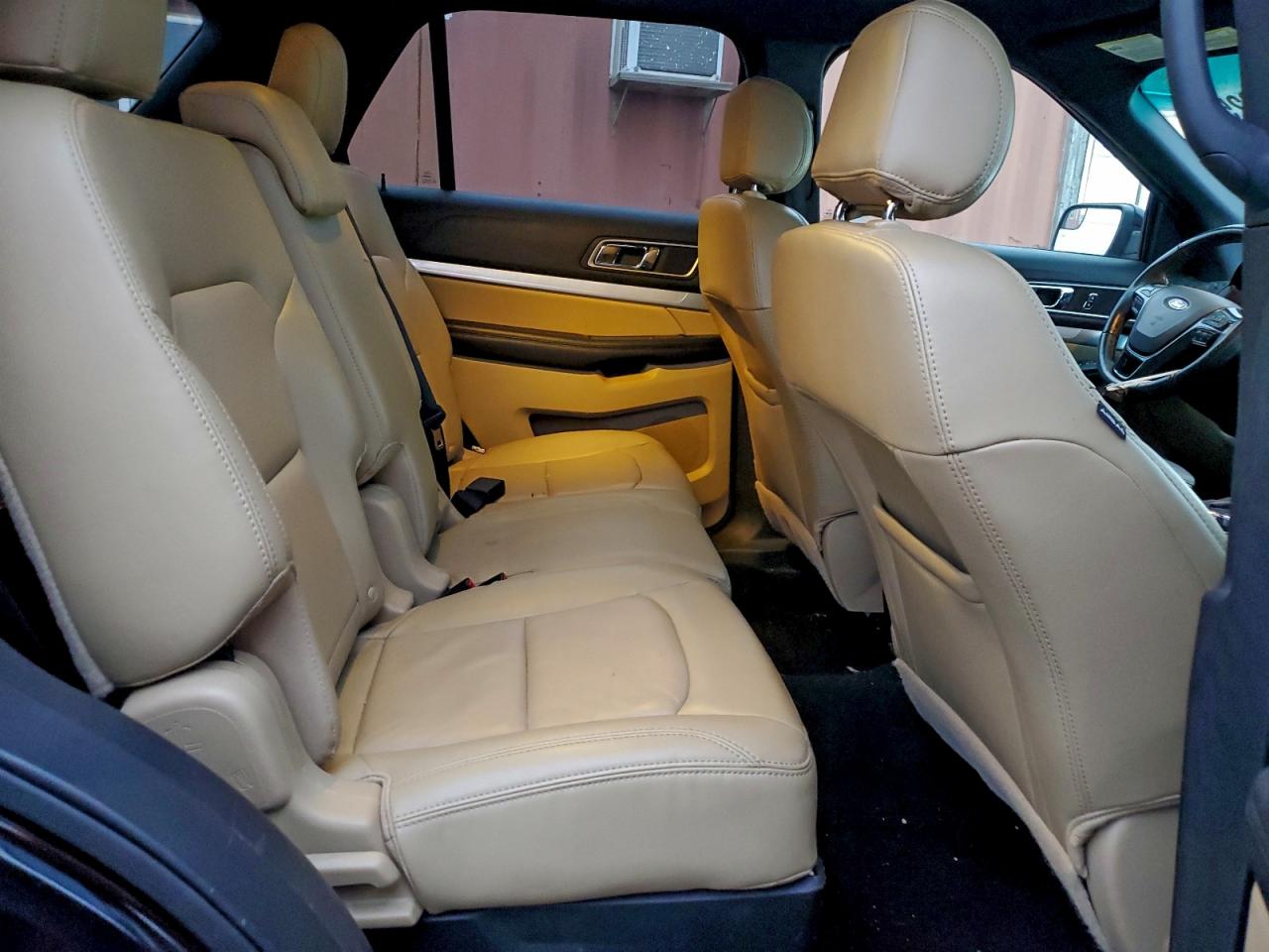 2017 FORD EXPLORER XLT photo 11