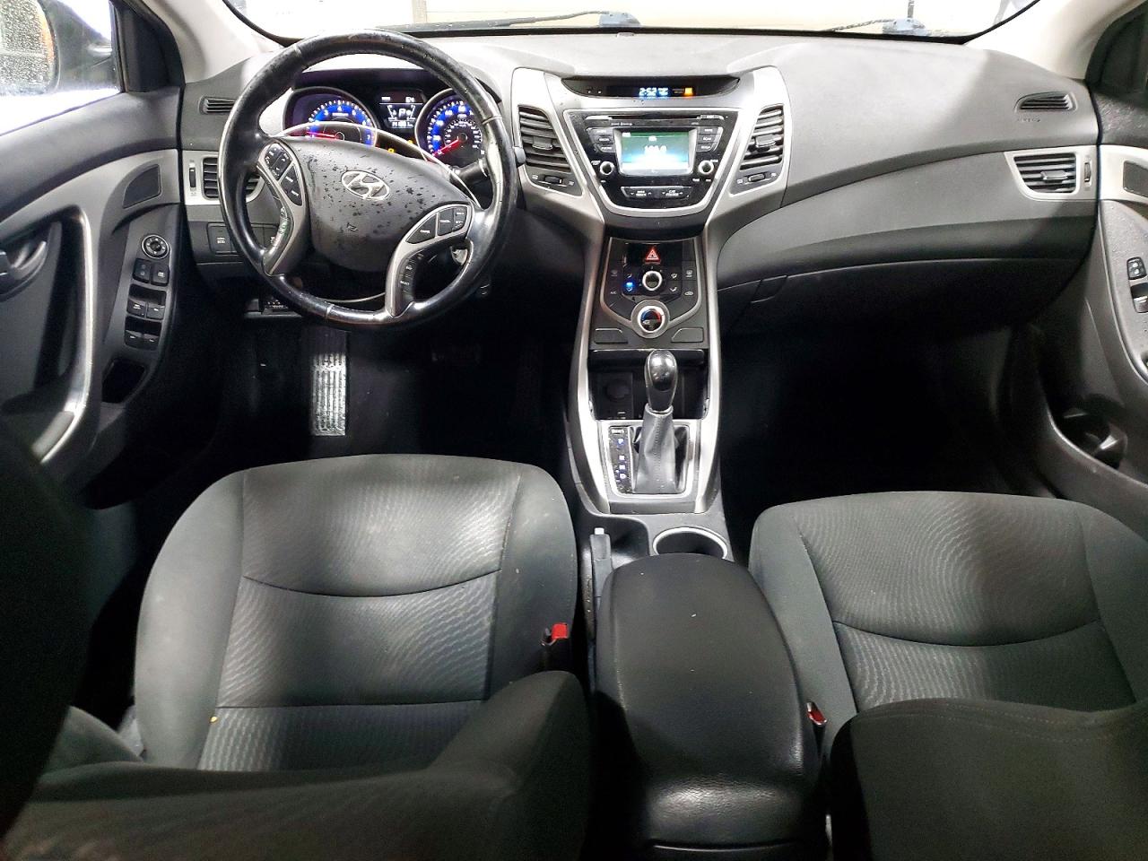 2015 HYUNDAI ELANTRA SE photo 8