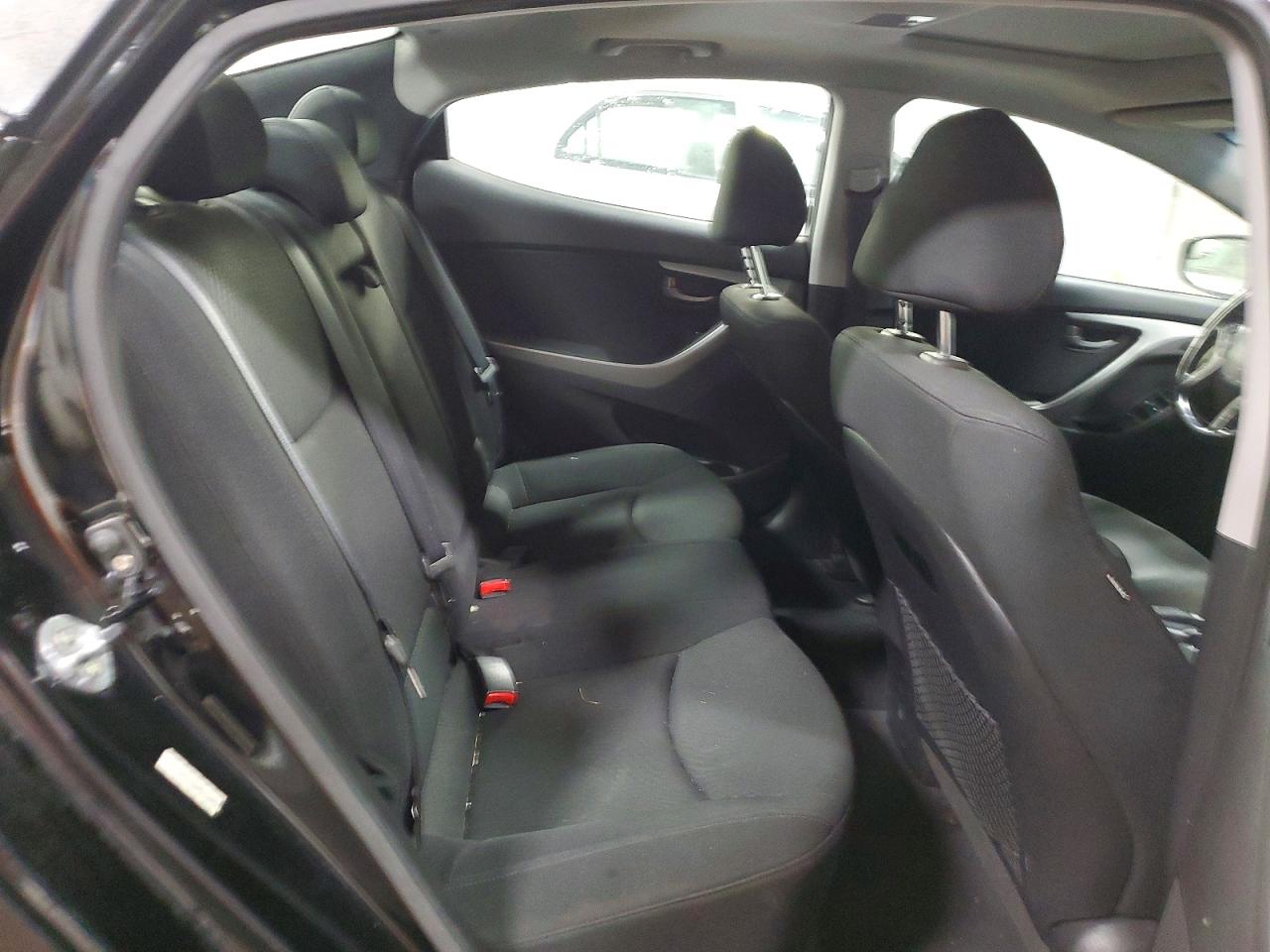 2015 HYUNDAI ELANTRA SE photo 10