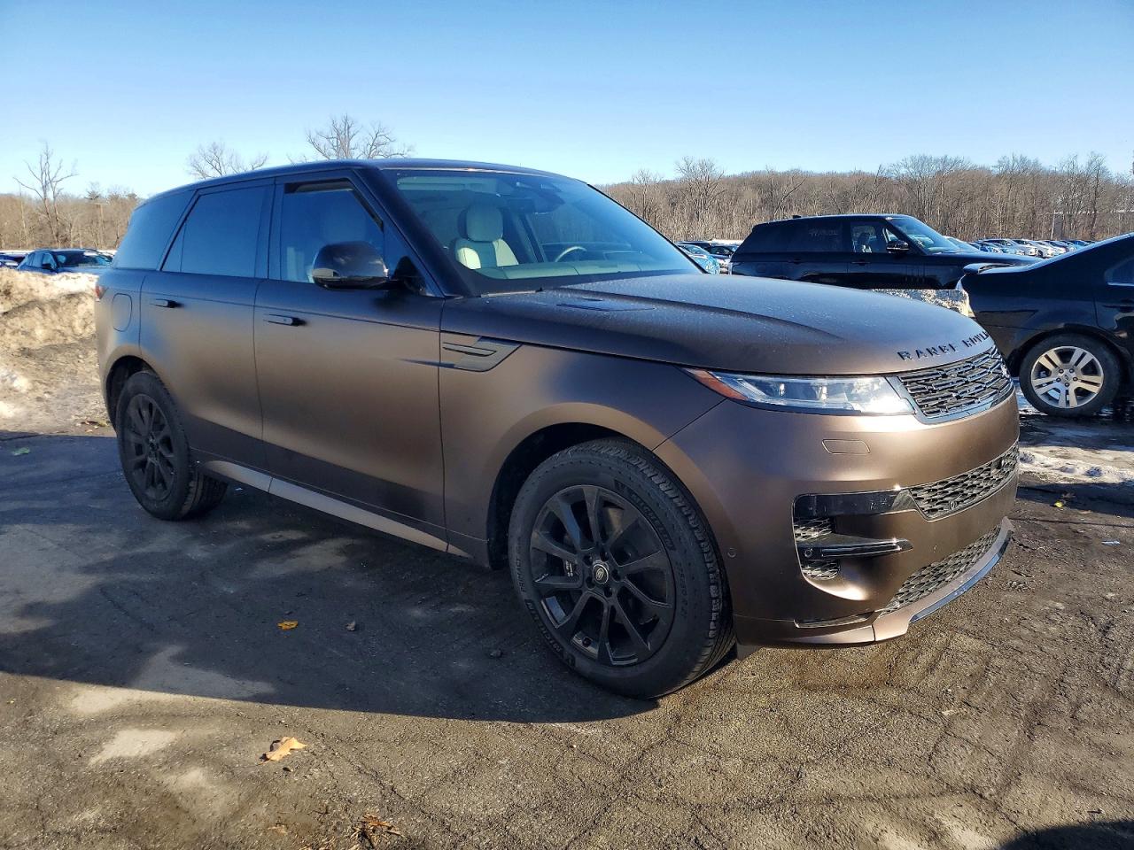 2024 LAND ROVER RANGE ROVER SPORT DYNAMIC SE photo 4