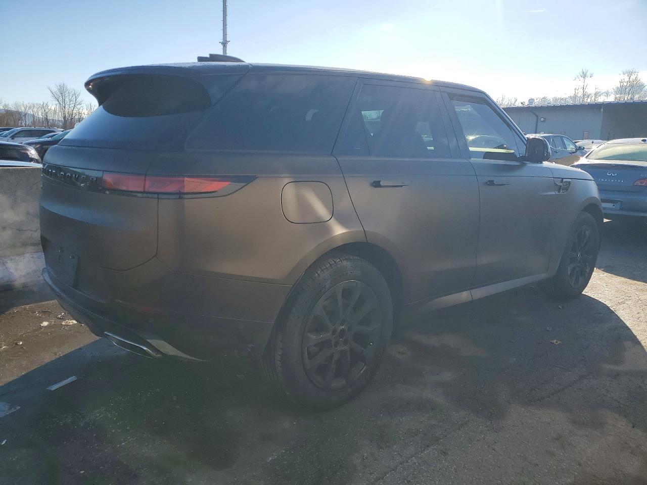 2024 LAND ROVER RANGE ROVER SPORT DYNAMIC SE photo 3