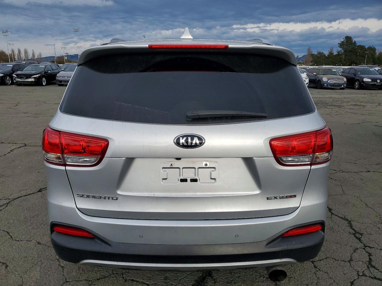2017 KIA SORENTO EX photo 6