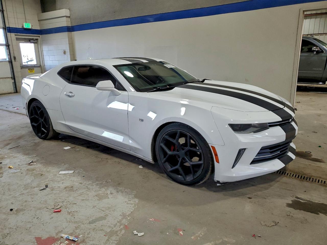 2016 CHEVROLET CAMARO LT photo 4