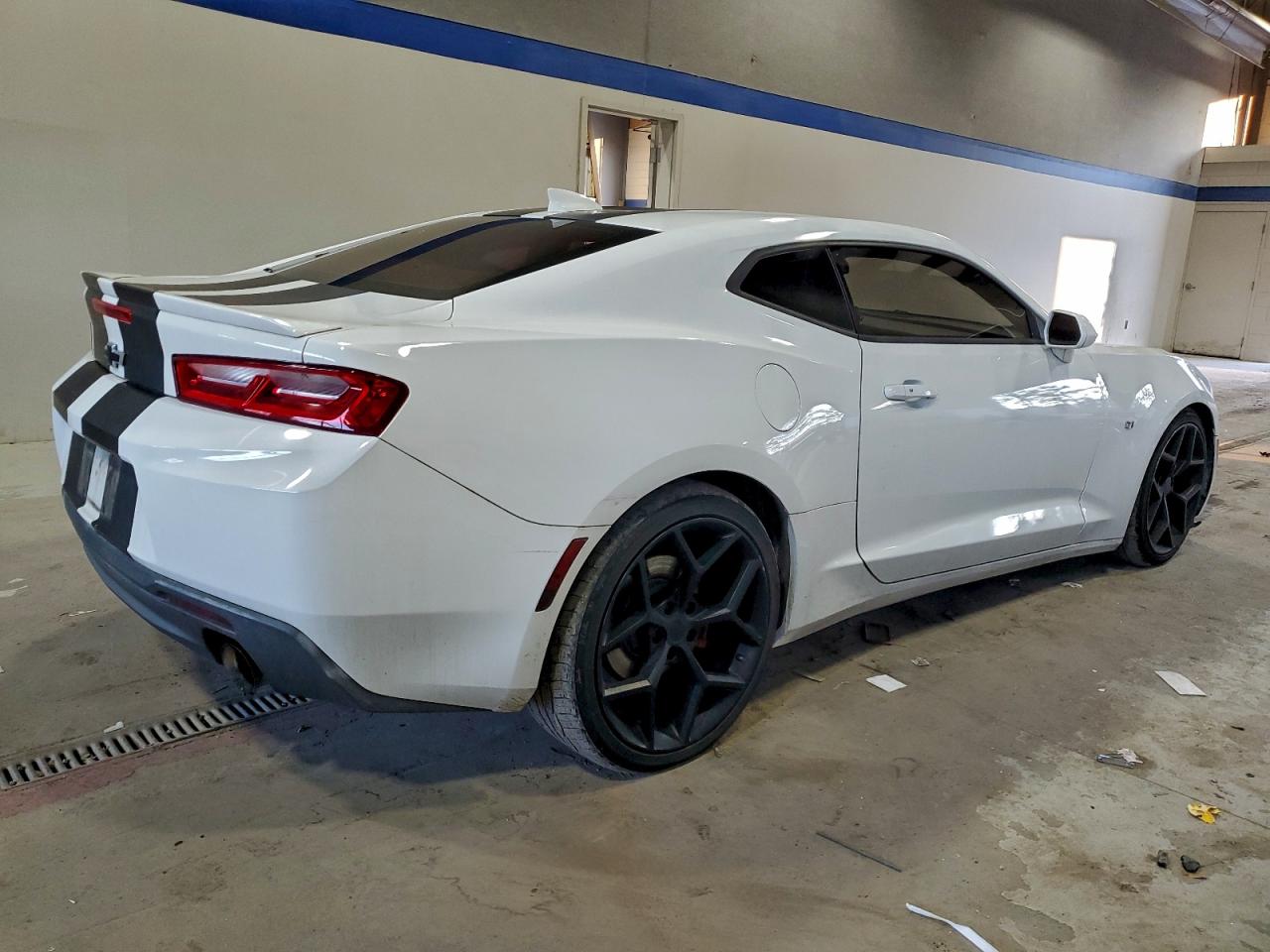 2016 CHEVROLET CAMARO LT photo 3