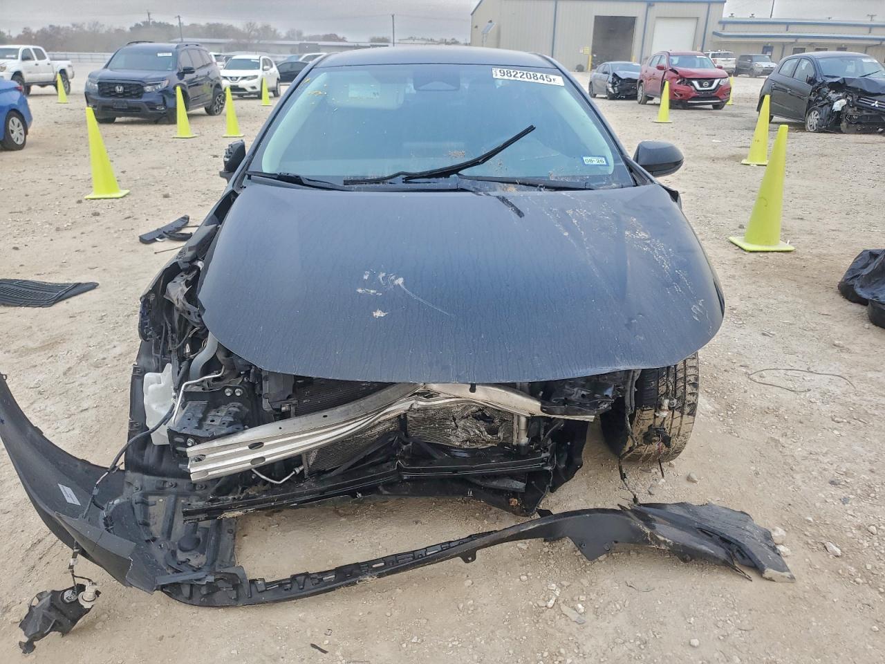 2024 TOYOTA COROLLA LE photo 5