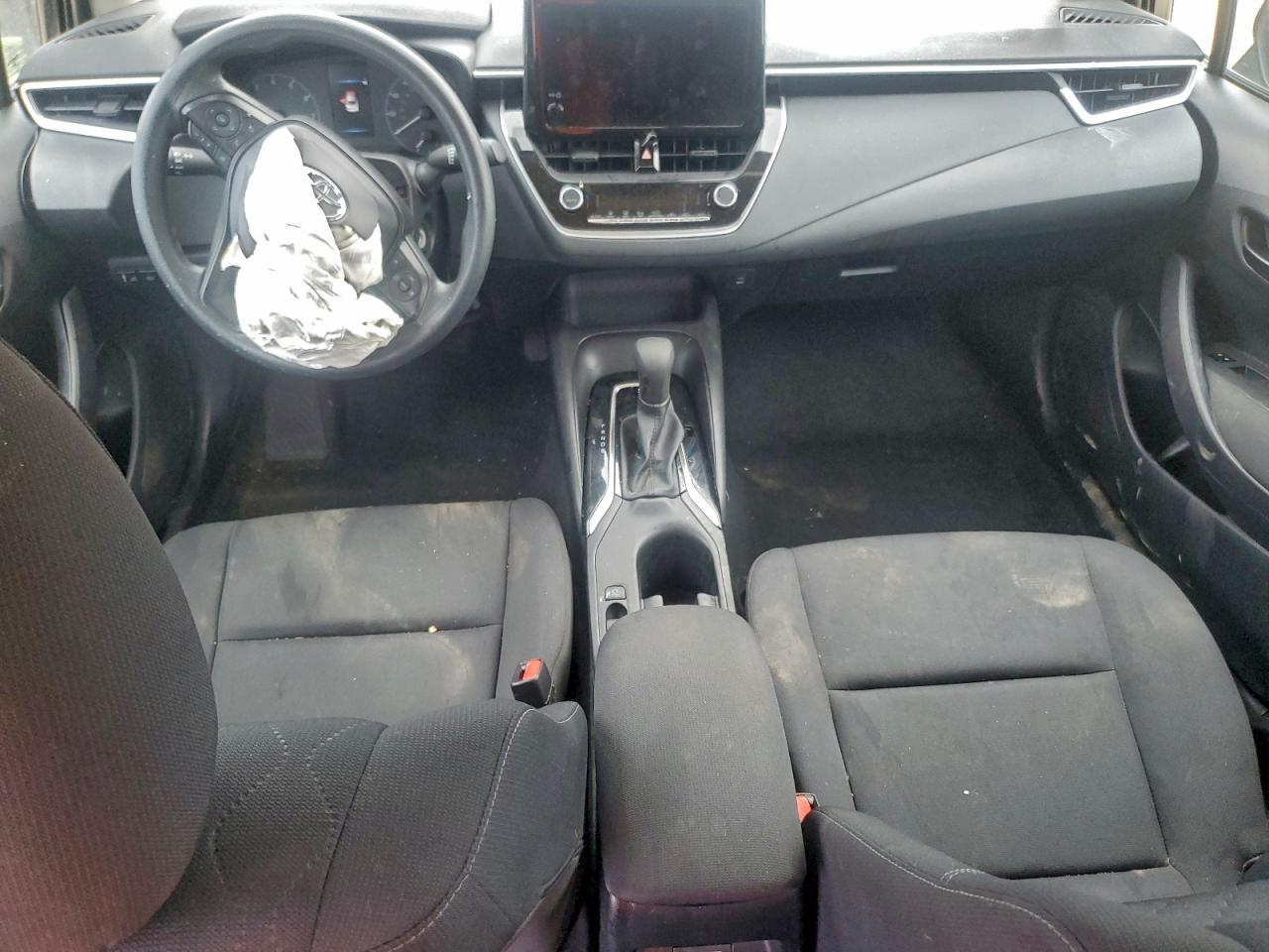 2024 TOYOTA COROLLA LE photo 8