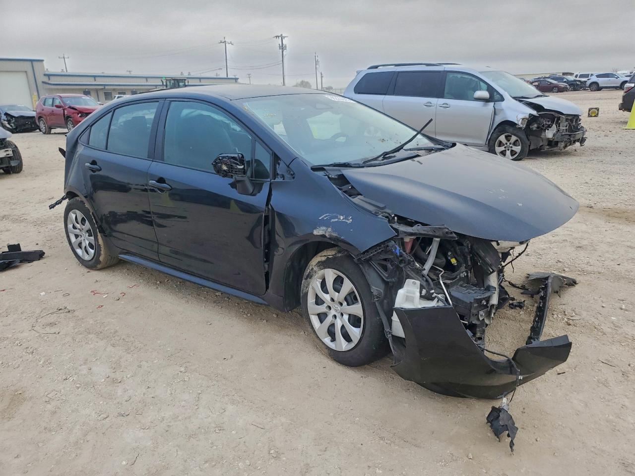 2024 TOYOTA COROLLA LE photo 4