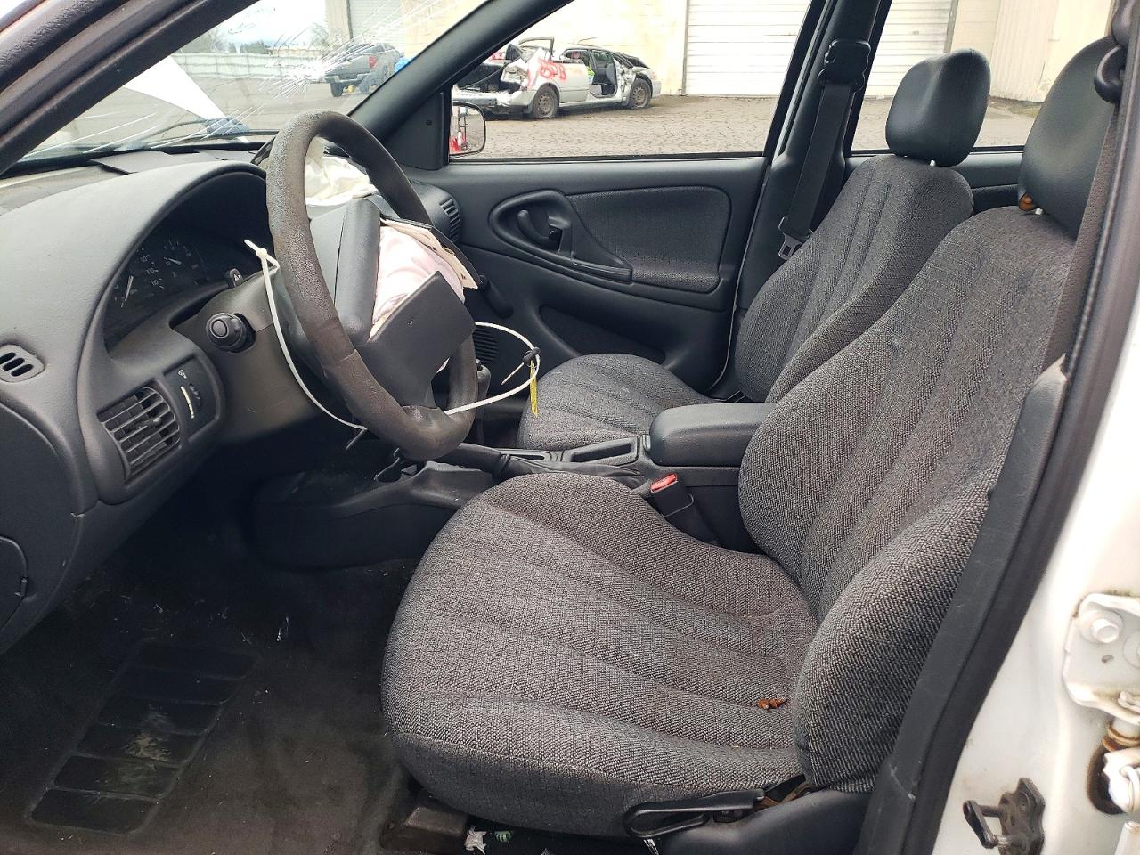 2001 CHEVROLET CAVALIER BASE photo 7