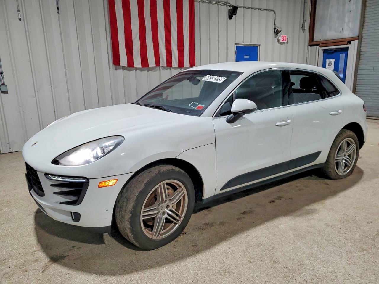 2016 PORSCHE MACAN