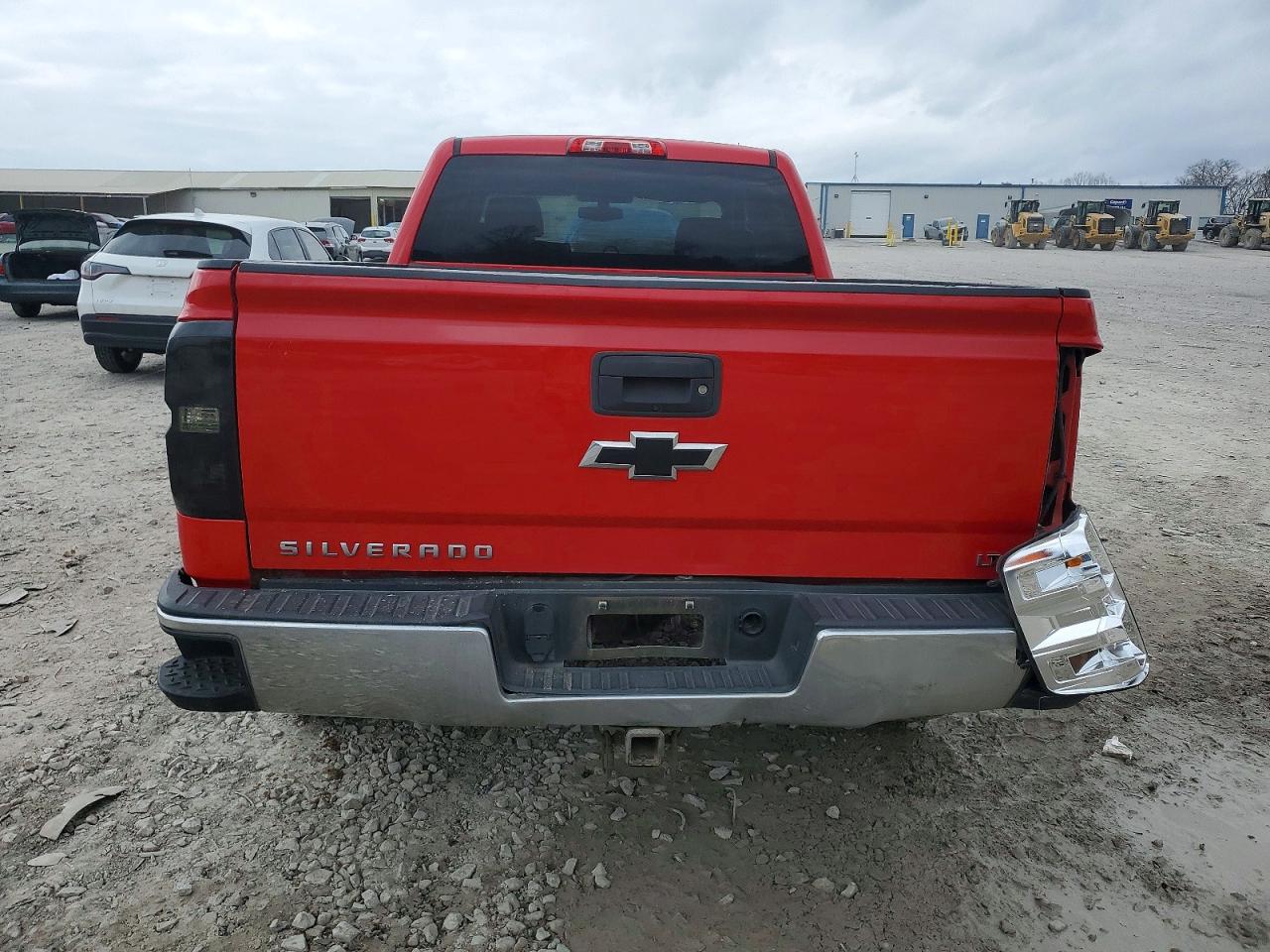 2016 CHEVROLET SILVERADO K1500 LT photo 6