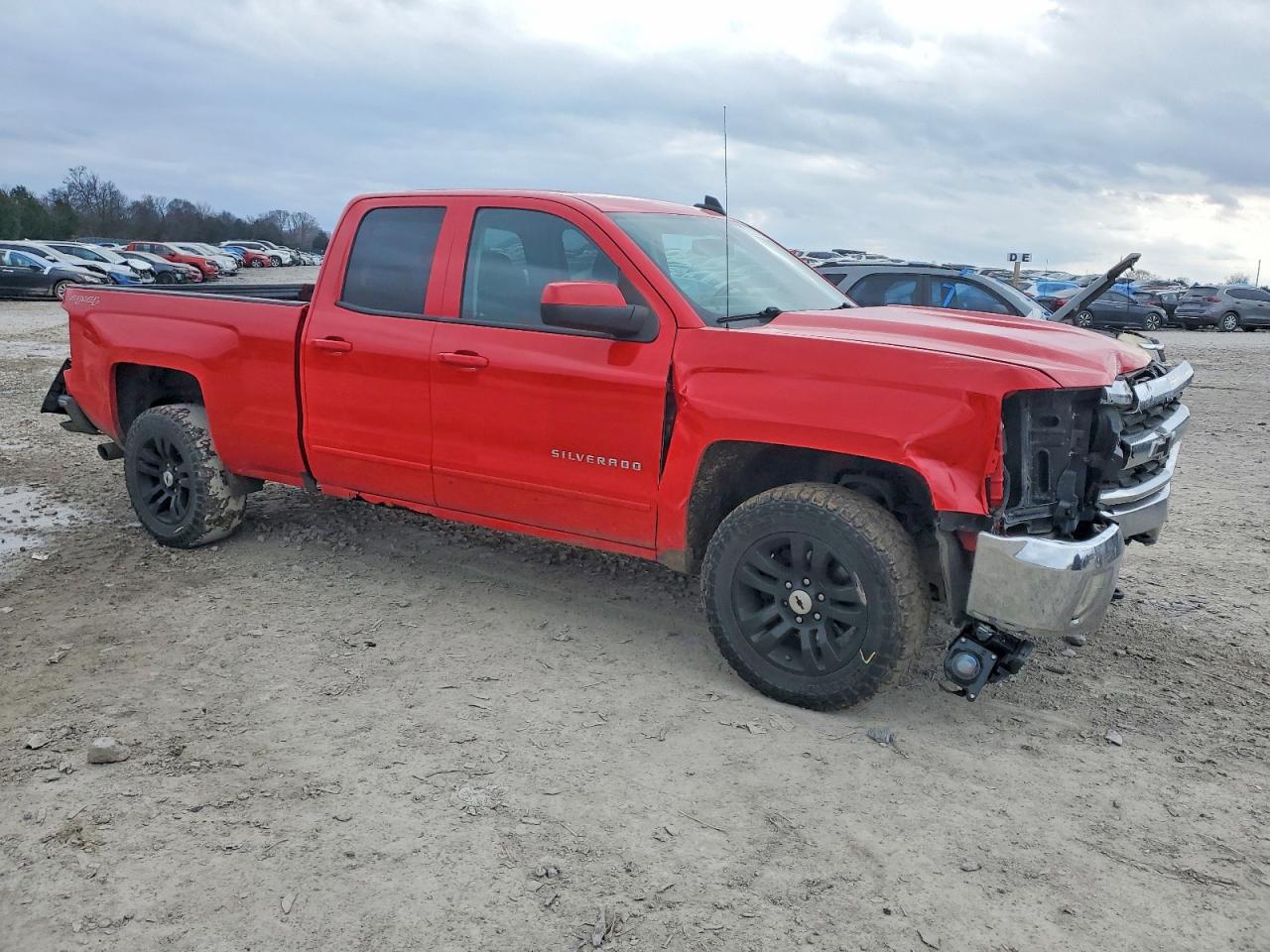 2016 CHEVROLET SILVERADO K1500 LT photo 4