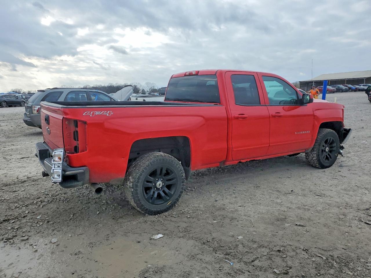 2016 CHEVROLET SILVERADO K1500 LT photo 3