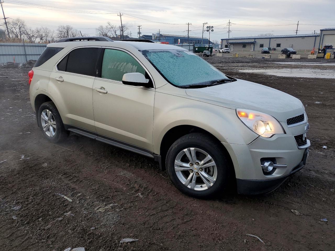 2014 CHEVROLET EQUINOX LT photo 4