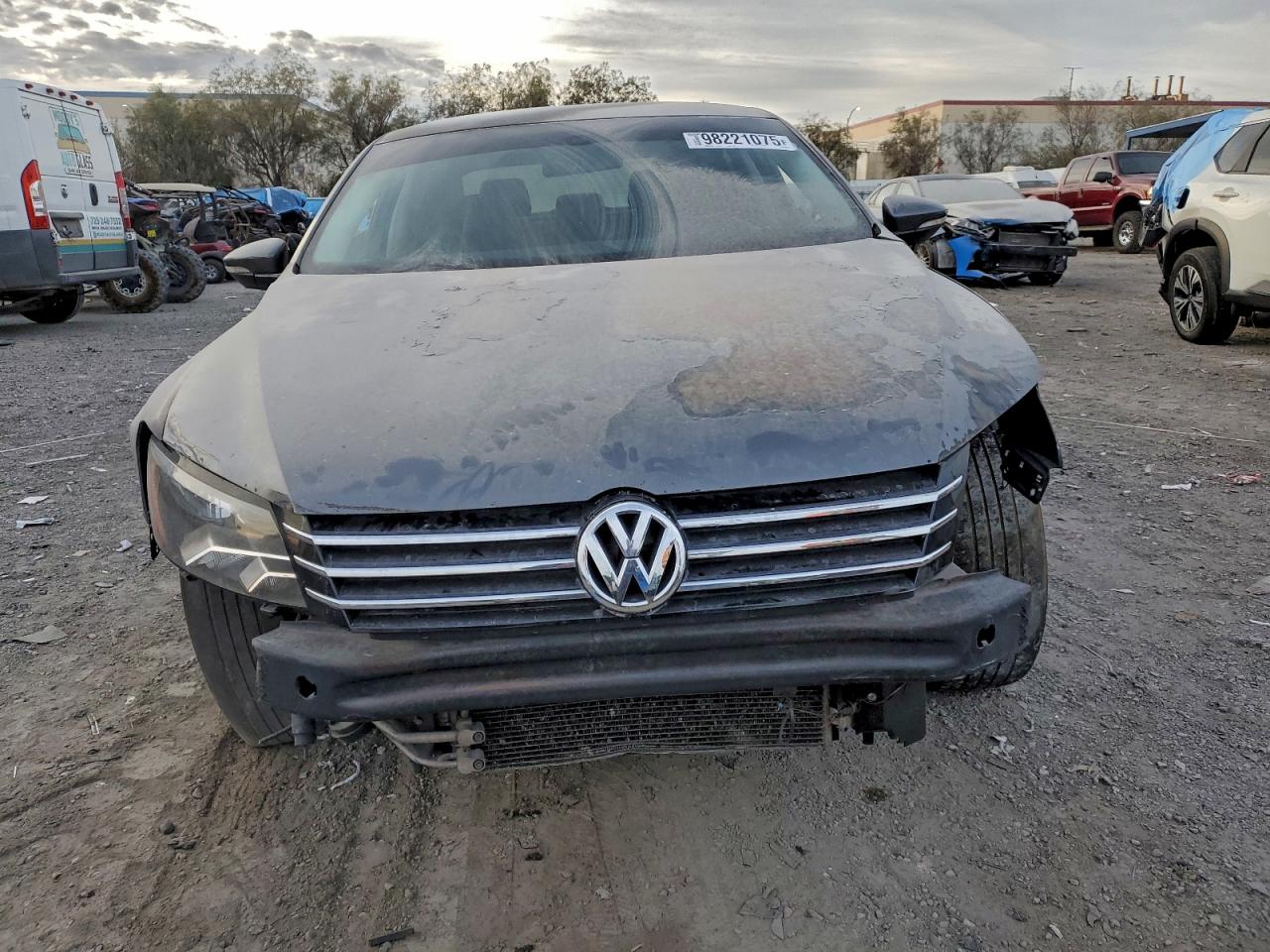 2012 VOLKSWAGEN PASSAT S photo 5