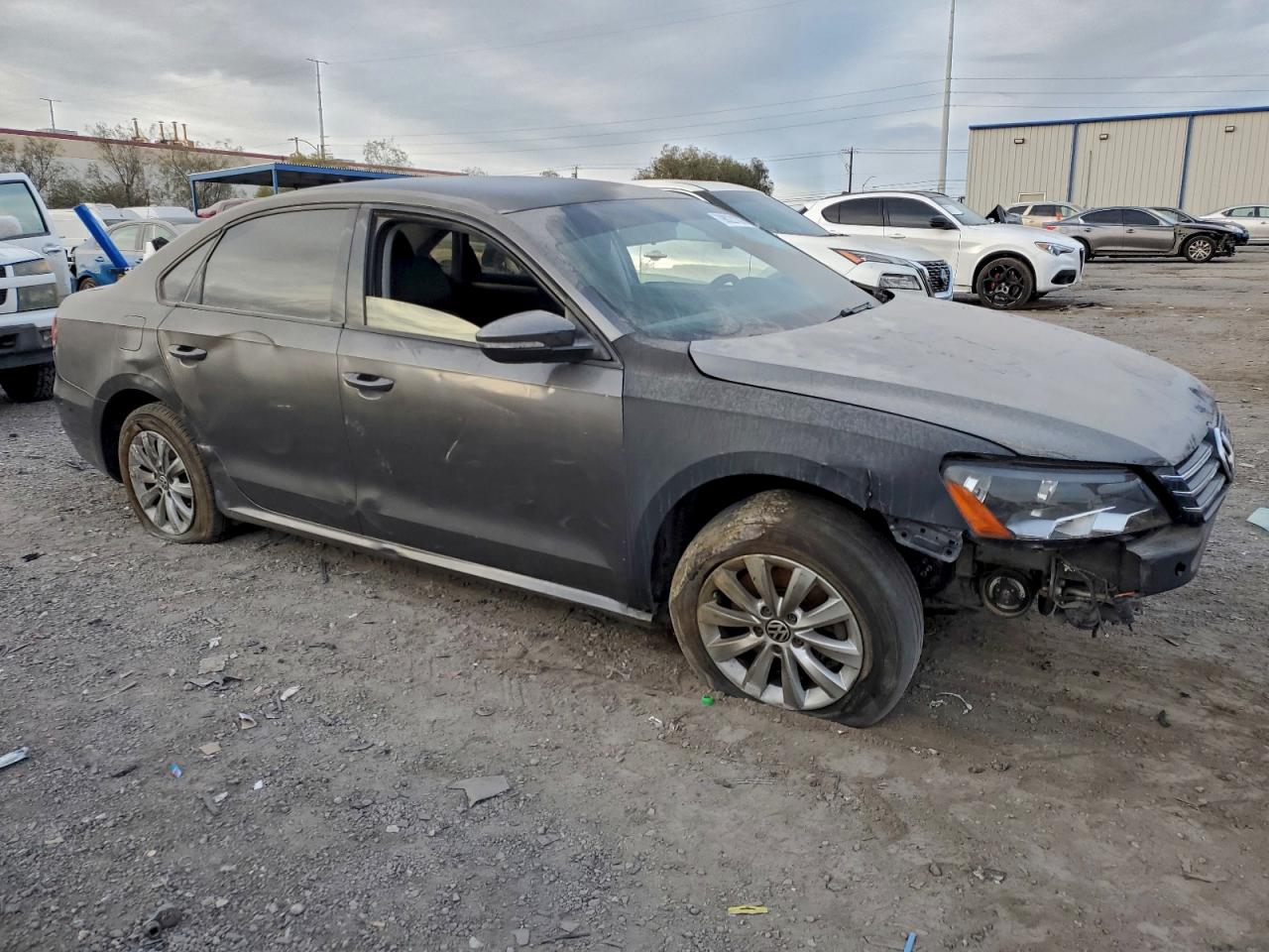 2012 VOLKSWAGEN PASSAT S photo 4