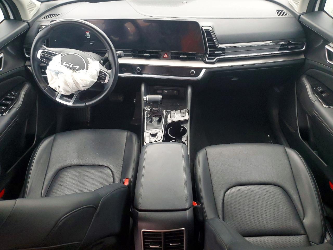 2023 KIA SPORTAGE EX photo 8