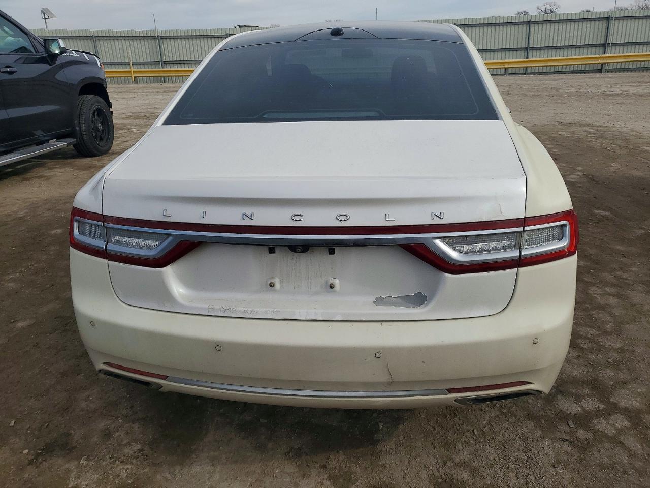 2017 LINCOLN CONTINENTAL SELECT photo 16