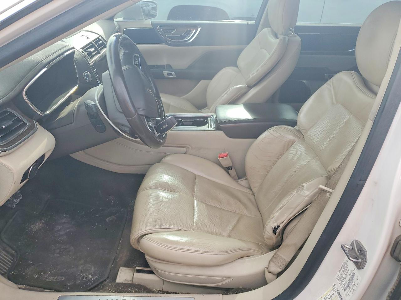 2017 LINCOLN CONTINENTAL SELECT photo 19